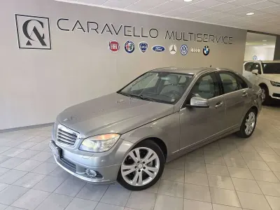 Usata Mercedes C220 Avantgarde 170 CV (125 kW) 2010 Grigio Berlina