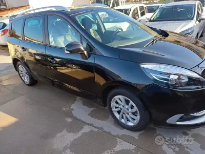 Usata Renault Scénic III 110 CV (80 kW) 2016 Nero Monovolume