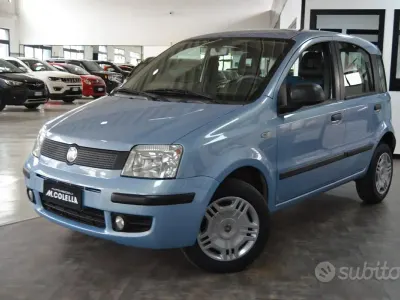 Begagnad Fiat Panda Dynamic 69 HK (50 kW) 2011 Blå Halvkombi
