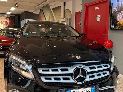 Usata Mercedes GLA200 Premium 185 CV (136 kW) 2017 Nero SUV