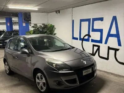 Usata Renault Scenic E-Tech Dynamique 110 CV (80 kW) 2009 Grigio Monovolume