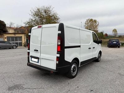 Usata Renault Trafic 121 CV (88 kW) 2017 Bianco Monovolume
