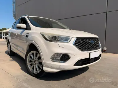 Usata Ford Kuga Vignale 150 CV (110 kW) 2018 Bianco SUV