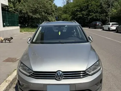 Usata VW Golf Sportsvan Highline 150 CV (110 kW) 2017 Grigio Monovolume