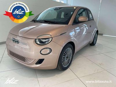 Usata Fiat 500e 42 kW (58 CV) 2024 Colore generico Berlina