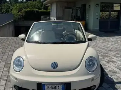 Usata VW New Beetle 116 CV (85 kW) 2007 Utilitaria