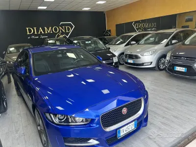 Usata Jaguar XE R-Sport 241 CV (177 kW) 2017 Bluazzurro Berlina