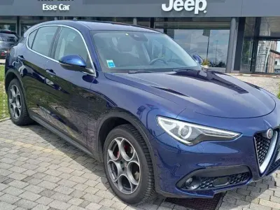 Usata Alfa Romeo Stelvio Super 179 CV (131 kW) 2018 Blu montecarlo SUV