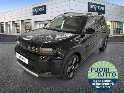 Usata Fiat Grande Panda La Prima 83 kW (113 CV) 2025 Nero Utilitaria