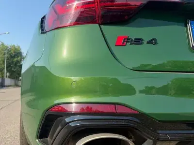 Usata Audi RS4 450 CV (330 kW) 2021 Verde Station wagon