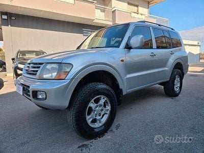 Usata Mitsubishi Pajero 2001 Grigio SUV