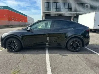 Usata Tesla Model Y 152 kW (208 CV) 2023 Nero SUV