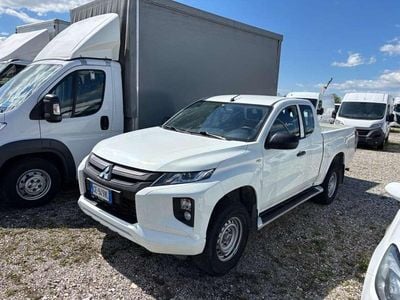 Usata Mitsubishi L200