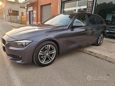 Usata BMW 318 143 CV (105 kW) 2014 Grigio Station wagon