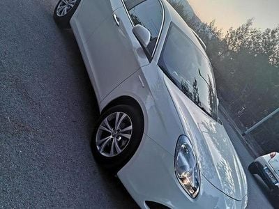 Usata Alfa Romeo Giulietta Distinctive 105 CV (77 kW) 2012 Bianco Utilitaria