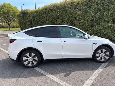 Usata Tesla Model Y 152 kW (208 CV) 2022 Bianco SUV