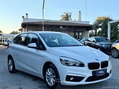 Usata BMW 218 Active Tourer Luxury Line 150 CV (110 kW) 2015 Bianco Monovolume
