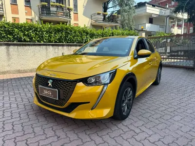 Usata Peugeot e-208