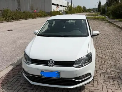 Usata VW Polo Comfortline 75 CV (55 kW) 2015 Bianco Berlina