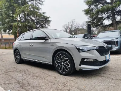 Usata Skoda 110 R Monte Carlo 110 CV (80 kW) 2023 Grigio Berlina