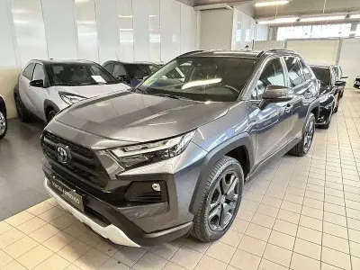 Usata Toyota RAV4 Hybrid 222 CV (163 kW) 2022 Grigio SUV