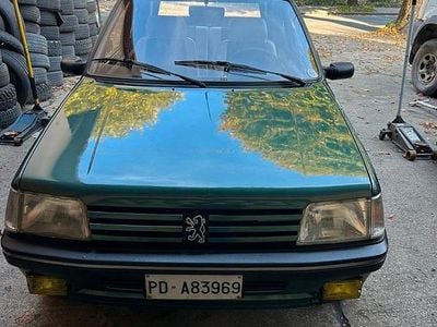 Usata Peugeot 205 Roland Garros 83 CV (61 kW) 1992 Verde Cabrio