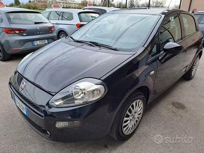 Gebraucht Fiat Punto Street 77 PS (56 kW) 2015 Schwarz Kleinwagen