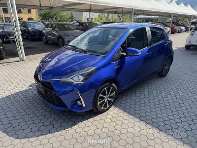 Second-hand Toyota Yaris Hybrid Active 101 CP (74 kW) 2018 Albastru Berlinǎ