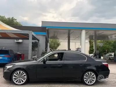 Usata BMW 530 231 CV (169 kW) 2005 Nero Berlina