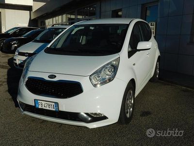 Usata Kia Venga Active 90 CV (66 kW) 2015 Bianco Utilitaria