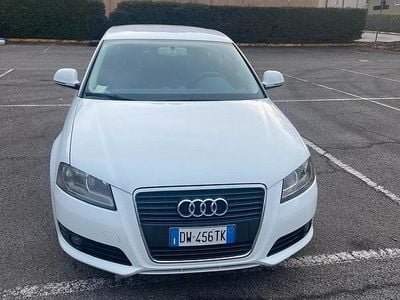 Usata Audi A3 Young 105 CV (77 kW) 2009 Bianco Utilitaria