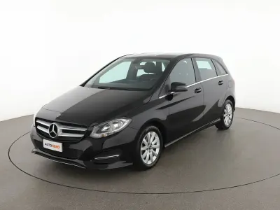 Usata Mercedes B180 Business 110 CV (80 kW) 2017 Nero Utilitaria