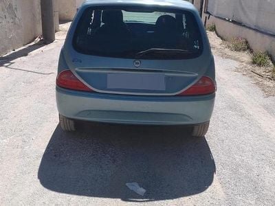 Begagnad Lancia Ypsilon 60 HK (44 kW) 2001 Halvkombi