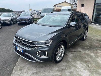 Usata VW T-Roc Style 150 CV (110 kW) 2022 Grigio SUV