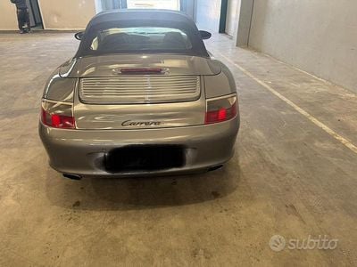 Usata Porsche 911 Carrera 300 CV (220 kW) 2006 Grigio Coupé