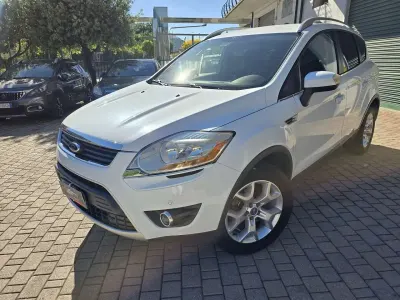 Usata Ford Kuga Titanium 140 CV (102 kW) 2011 Bianco SUV