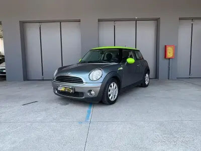 Usata Mini ONE 75 CV (55 kW) 2010 Grigio Utilitaria