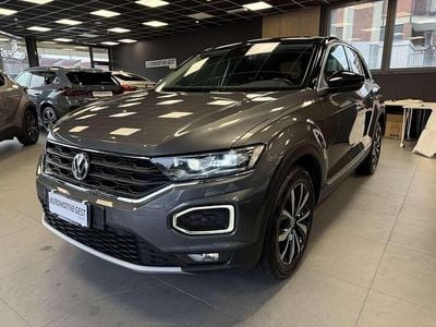 Usata VW T-Roc Style 116 CV (85 kW) 2018 Grigio SUV