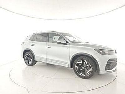 Usata VW Tiguan R-line 200 CV (147 kW) 2023 Argento SUV