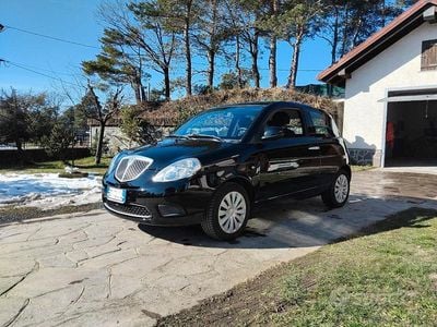 Usata Lancia Ypsilon 60 CV (44 kW) 2010 Utilitaria