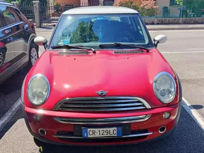 Usata Mini Cooper 116 CV (85 kW) 2004 Rosso Utilitaria