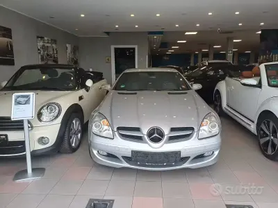 Usata Mercedes SLK200 163 CV (119 kW) 2006 Grigio Cabrio