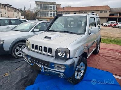 Second-hand Suzuki Jimny 86 CP (63 kW) 2006 Gri SUV