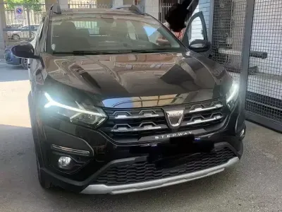 Usata Dacia Sandero Comfort 90 CV (66 kW) 2022 Nero Berlina