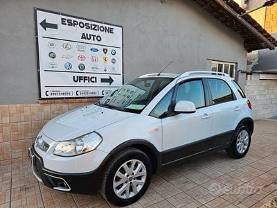 Usata Fiat Sedici Dynamic 135 CV (99 kW) 2009 Bianco SUV