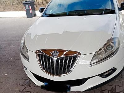 Usata Lancia Delta 150 CV (110 kW) 2009 Bianco Utilitaria