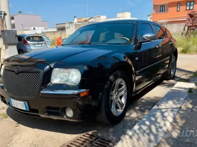 Usata Chrysler 300C Touring 218 CV (160 kW) 2006 Nero Station wagon