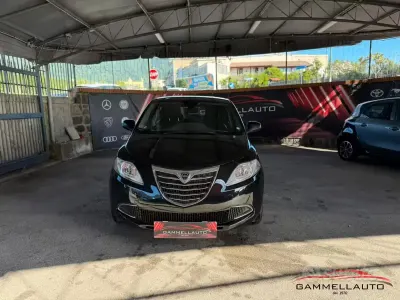 Usata Lancia Ypsilon Silver 69 CV (50 kW) 2013 Nero Utilitaria