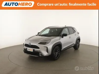 Usata Toyota Yaris Cross 92 CV (67 kW) 2022 Grigio SUV