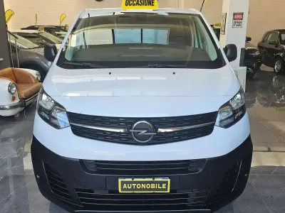 Usata Opel Vivaro 120 CV (88 kW) 2023 Bianco Monovolume